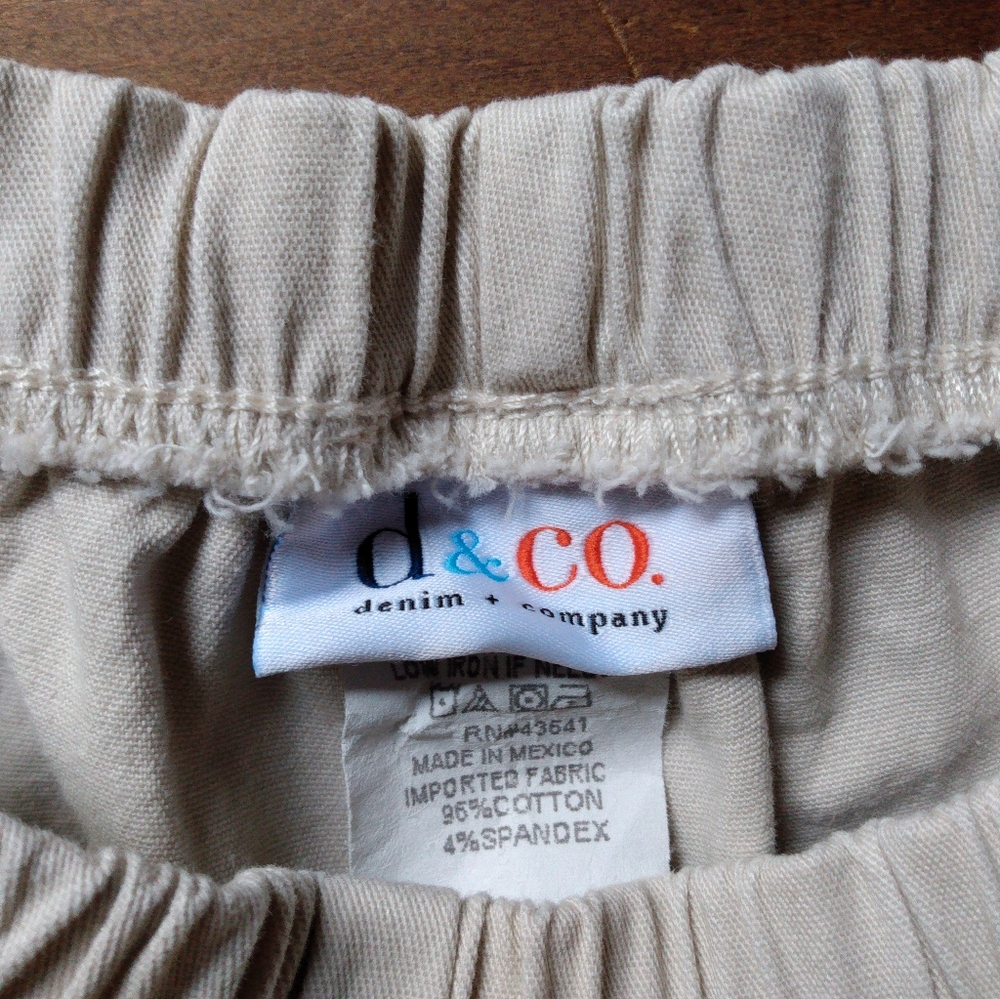 Denim&Co Petite Flare Cotton Pull On Pants - Picture 5 of 9